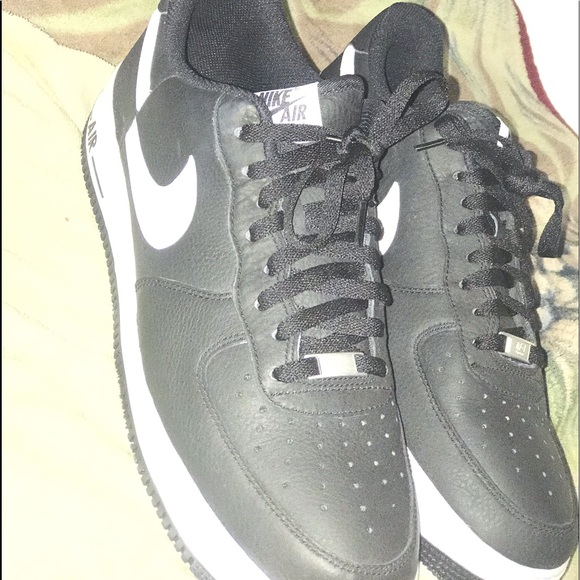 Supreme Nike AF1 - Picture 4 of 6